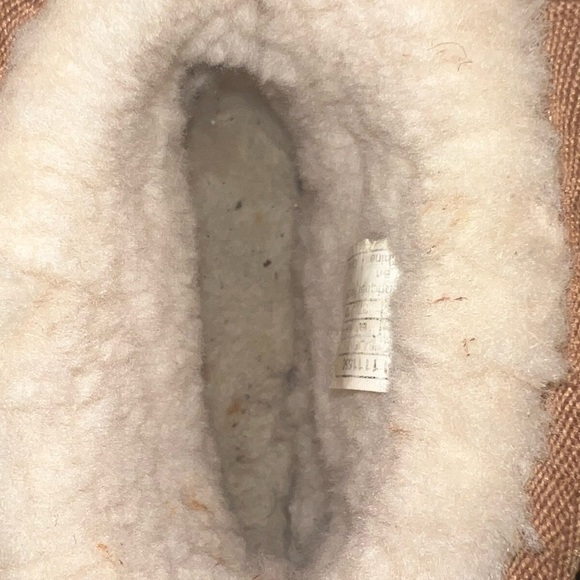 UGG Classic Logo chestnut Brown Mini Boots Sz 6 - Picture 9 of 11